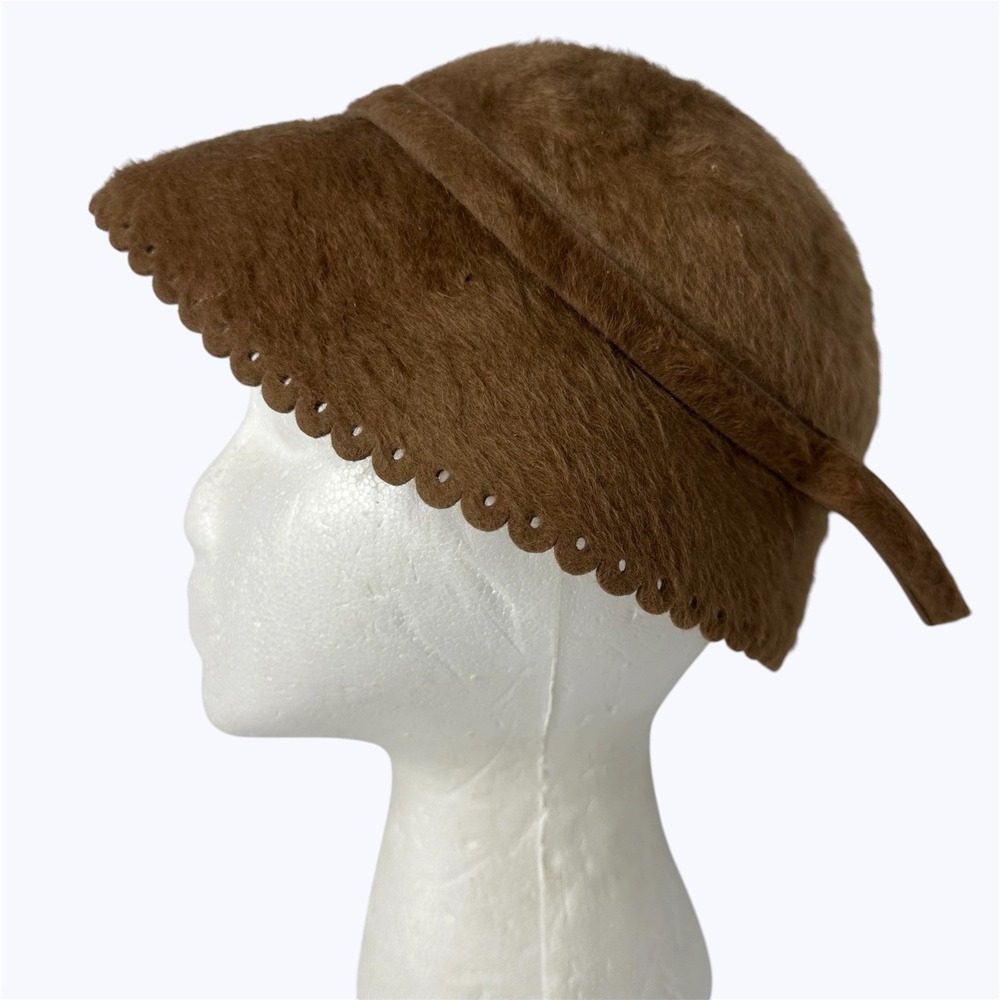 Vintage Alaska Brown Fur Cloche Hat Scalloped Edge Mid Century Modern Fuzzy